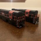 HO Scale Bachmann 64131 NH New Haven FM H16-44 Diesel #1606 and 1611