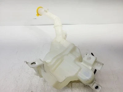 Mazda 3 2010 2011 sedán Winshield depósito lavadora BBM4-67-480A Foto 1 de 4