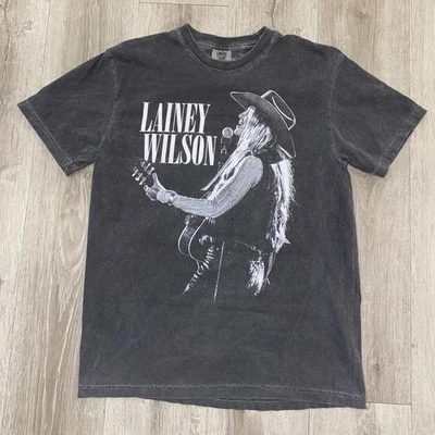 Camiseta Gris Confort Colores Laney Wilson Gráfico  Foto 1 de 4