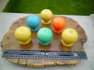 Vintage Set of Six 1930s - 40s Fiesta Art Deco Pottery Salt & Pepper Shakers - Picture 1 of 5