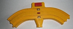 1986  Playmates Disneyland Play Set Train Track Junctions Curve Replacement Part - Picture 1 of 3