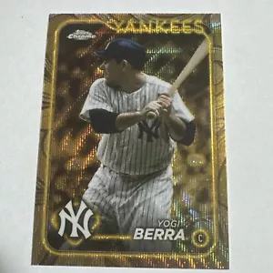 Yogi Berra - 2024 Topps refractor de cromo dorado 🔥 ONDA DORADA /75 🔥 Yankees - Imagen 1 de 3