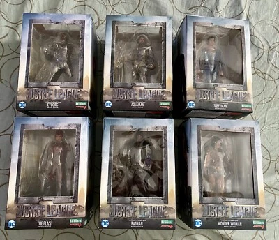 Estátuas da Liga da Justiça Kotobukiya Artfx leia personalizadas - Imagem 1 de 4