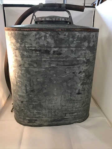 Vintage Unbranded Metal Backpack Water Pump Sprayer farmhouse yard art Cover
