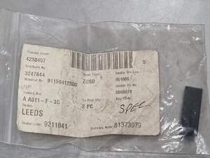 Porsche Clip for Sunroof Air Deflector Hinge - 911 (1978-98) - 911 564 123 00 - Picture 1 of 4