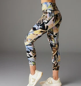 SWEATY BETTY Leggings Womens X-Small Green Leaf Print Power Pocket Workout Pant - Picture 1 of 13
