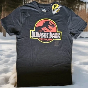 Camiseta Jurassic Park Clásica Logo Negra Para Hombre Talla PEQUEÑA Camiseta Oficial Nueva Con Etiquetas - Imagen 1 de 4