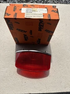 NEW OEM KTM REAR LIGHT LAMP COMPLETE CEV 358 1993 58311040000 Duke 400 620 640 - Picture 1 of 8