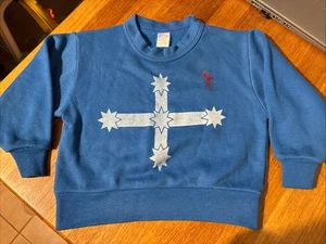 Vintage 1980s Bonds Kids Jumper Size 4 – Eureka Flag Sweatshirt Blue White Logo - Bild 1 von 3