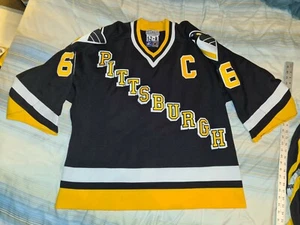 JERSEY DE HOCKEY DE INICIO AUTÉNTICO MARIO LEMIEUX 66 PINGÜINOS AWAY 52 MANGAS CON DOBLADILLO - Imagen 1 de 5