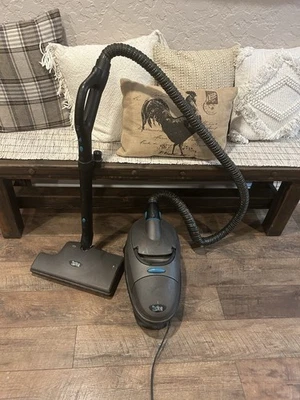 Genuine Tristar A101S Canister Vacuum - Image 1 of 3