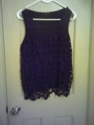 Hermosa blusa negra de cable y calibre para dama, talla L. frente de encaje. Foto 1 de 2