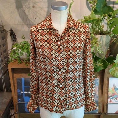 CAMISA DE SEDA GEOMÉTRICA USADA VINTAGE YVES SAINT LAURENT ACEPTABLE Foto 1 de 4