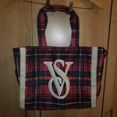 Victoria's Secret Christmas Tote Bag Sherpa Limited Ed Tartan Plaid Holiday Red  - Image 1 of 4
