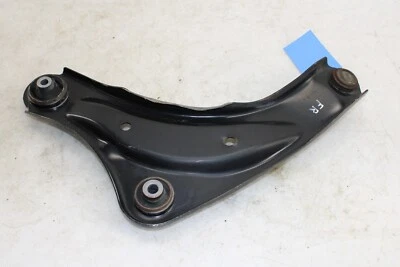 Brazo de control inferior delantero derecho Nissan Juke 2011-2017 OEM GC132 Foto 1 de 4