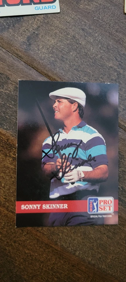 1992 PRO SET PGA GOLF SIGNED AUTO ROOKIE CARD SONNY SKINNER 4 TIME WINNER # 143 - Image 1 of 1