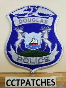 DOUGLAS, MICHIGAN POLICE SHOULDER PATCH MI - Picture 1 of 2