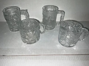 4er Set McDonalds Batman Forever Sammler Glas Tassen 1995 komplett NIE BENUTZT - Bild 1 von 2