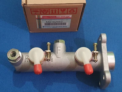 MITSUBISHI FUSO CANTER FE111 FE211 FE214 BRAKE MASTER CYLINDER ASSY Foto 1 de 4