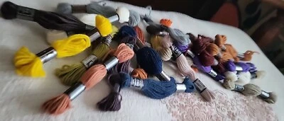 29 Skeins DMC Laine Wool Yarn Floss Crewel Needlepoint 29 Colors  - Image 1 of 4