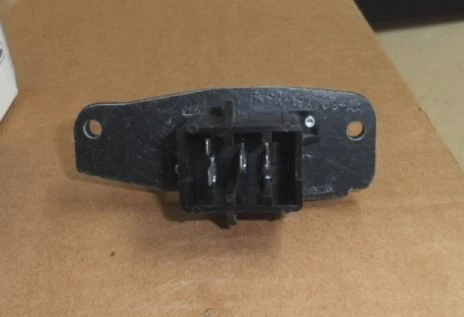 NOS 1994 - 1997 Ford Thunderbird Blower Motor Resistor OEM F4SZ-19A706A - Image 1 of 1