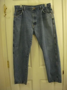 Jeans uomo vintage Wrangler denim invecchiato taglia 40 x 30 made in USA - Foto 1 di 7