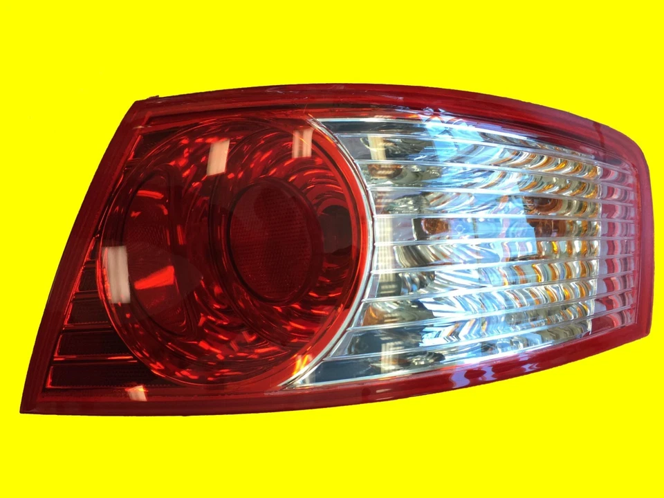 Nueva luz trasera exterior para Kia Amanti 2004-2006 lado derecho KI2801126 Foto 1 de 1