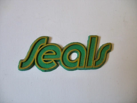 California Golden Seals - Vintage - NHL Hockey Team - Rubber Fridge Magnet Cover