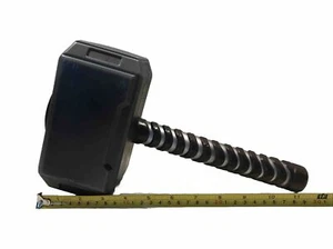 MARVEL LEGENDS THOR’S HAMMER RUBIES COSPLAY - Bild 1 von 5