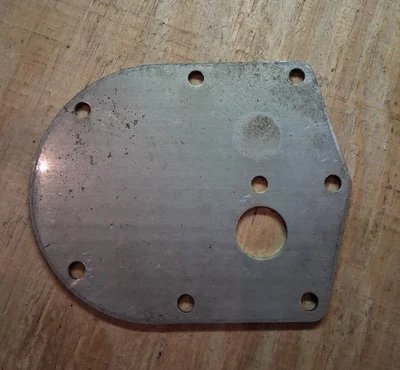 Placa de apoio para bomba de água Renault Dauphine - Imagem 1 de 2