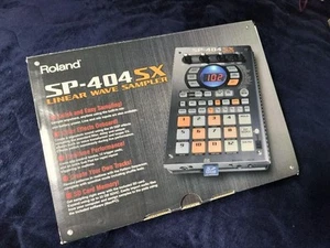 NEUER Roland SP-404SX kompakter Linearwellen-Sampler aus Japan - Bild 1 von 4