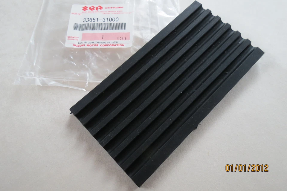 SUZUKI BATTERY PAD MAT CUSHION GS750 GS850 GS1000 GS1100 GS1150 750 850 1000   - Image 1 of 1