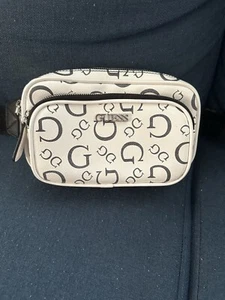 Genuine Guess Bumbag - Picture 1 of 3