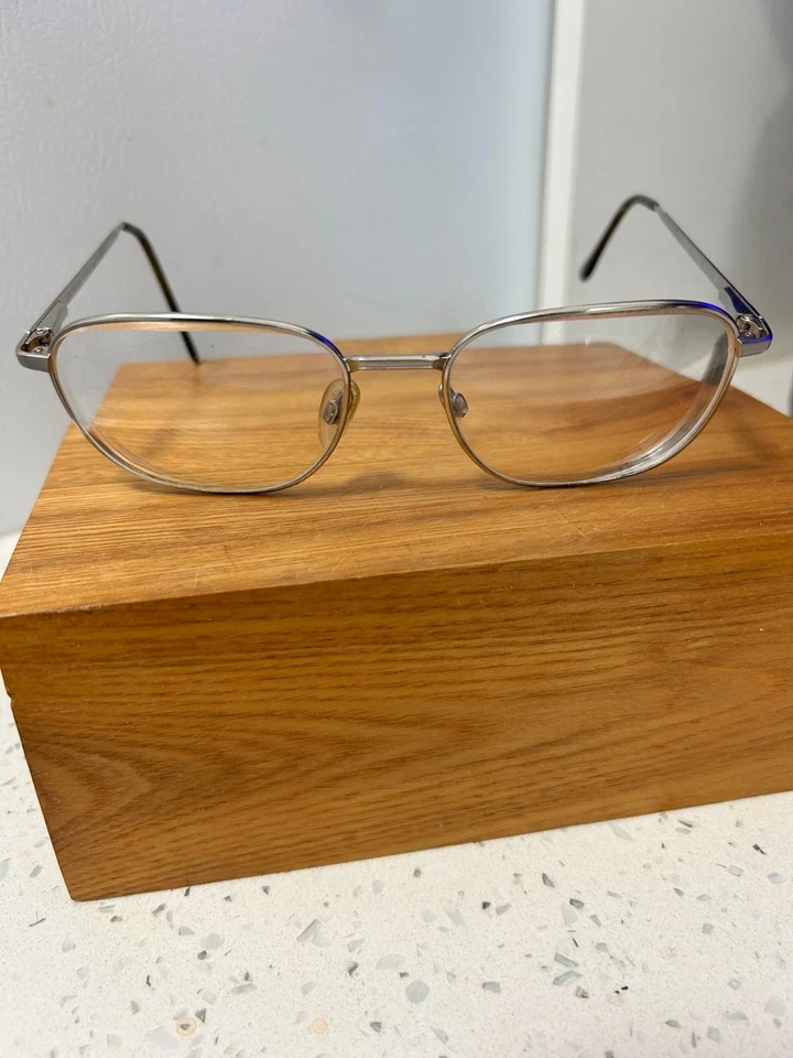 Armações de óculos quadradas Luxottica 1009 prata titânio 56 19 140 - Imagem 1 de 4