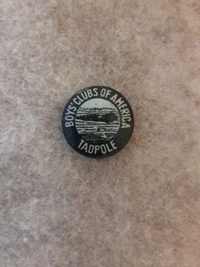 Vintage Pinback Button Pin Boy Boys Club of America Kaulquappe - Bild 1 von 4