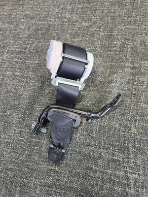 2017-2021 HONDA CIVIC HATCHBACK REAR RIGHT SEAT BELT ASSEMBLY OEM USED - Image 1 of 4