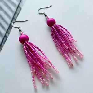 Pink Seed Bead Tassel Earrings Ombre Barbiecore 3” Long Handmade Shimmer NEW - Picture 1 of 4