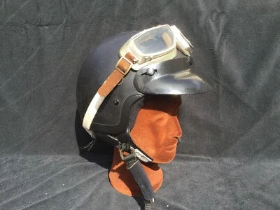 antiker/alter Motorsport/ Motorrad Helm mit Brille und Präsentation Kopf   - Bild 1 von 2