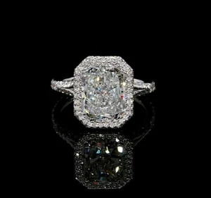 Anillo de compromiso halo moissanita de corte radiante de 3 quilates para mujer enchapado en oro blanco de 14 K - Imagen 1 de 10