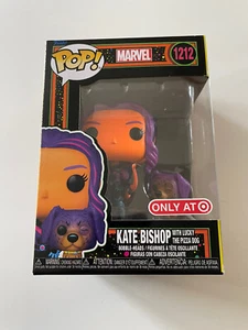 Funko Pop Marvel 1212 Luz Negra Kate Bishop con Lucky the Pizza Dog Target - Imagen 1 de 6