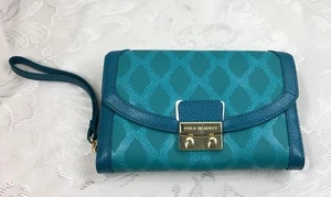 Vera Bradley Ultimate Wristlet Ikat Diamonds Teal Echtleder - Bild 1 von 11