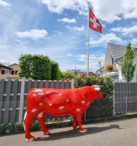 Schweizer Holstein Stier lebensgroß 3D😉 Kuh Deko Skulptur Tierfigur HAEIGEMO - Picture 1 of 7