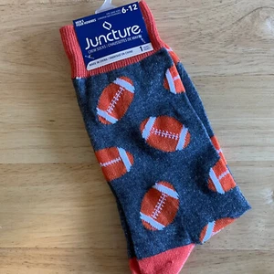 Juncture Herren Neuheit Crew-Socken mit orangefarbenen Fußbällen passt Schuhgrößen 6-12 - Bild 1 von 3