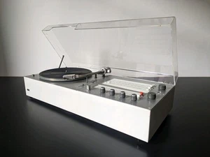 BRAUN Audio 300 | Rams Design | Turntable + FM Radio German Bauhaus HiFi System - Bild 1 von 16
