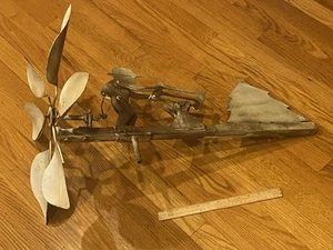 VINTAGE METAL WHIRLIGIG Veleta Arte Popular - Cortar Pino de Navidad - Imagen 1 de 12