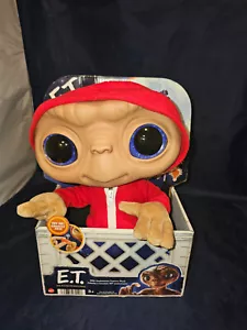 NIB E.T. The Extra-Terrestrial 40th Anniversary 11 Inch Plush Lights and Sound - Picture 1 of 9