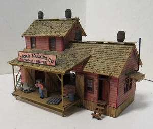 CEDAR TRUCKING CO. BUILT. WOOD. WEATHERED. HIGHLY-DETAILED. EXCELLENT! HO - Picture 1 of 4
