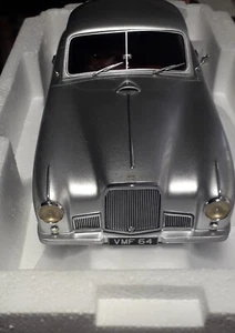 Bos Model 1/18 Aston Martin DB2 FHC Coupe, nuovo leggere bene la descrizione. - Foto 1 di 15