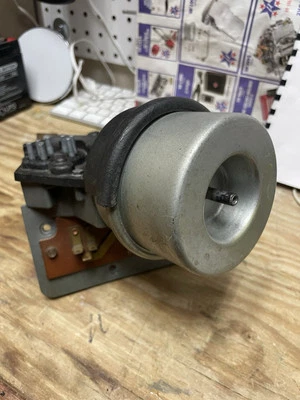 SERVIDOR ELÉCTRICO AIRE ACONDICIONADO CADILLAC CALAIS 65-66 original Foto 1 de 4