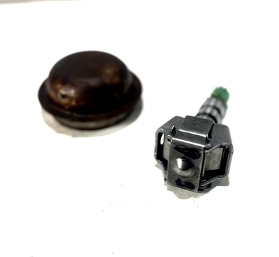 1987-1992 700R4 K TRANSMISSION GOVENOR AND CAP COVER USED - Image 1 of 4